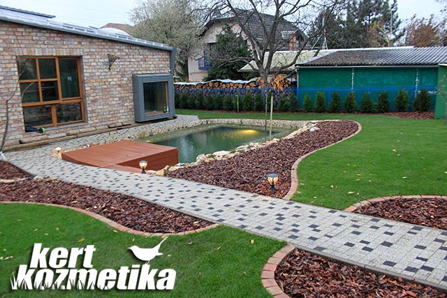 Fürdőtó építés Rákosligeten – elkészült Bio Pool és kert