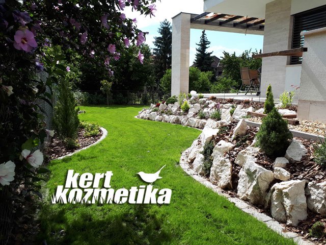 Kertépítés Sashalmon – rendezett ágyásvonalak és gyep