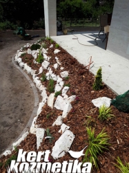 Sziklakert fenyőkéreggel (34)