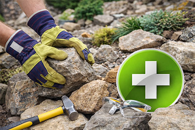 Kertépítési balesetvédelem – védőfelszerelés sziklakert építésnél